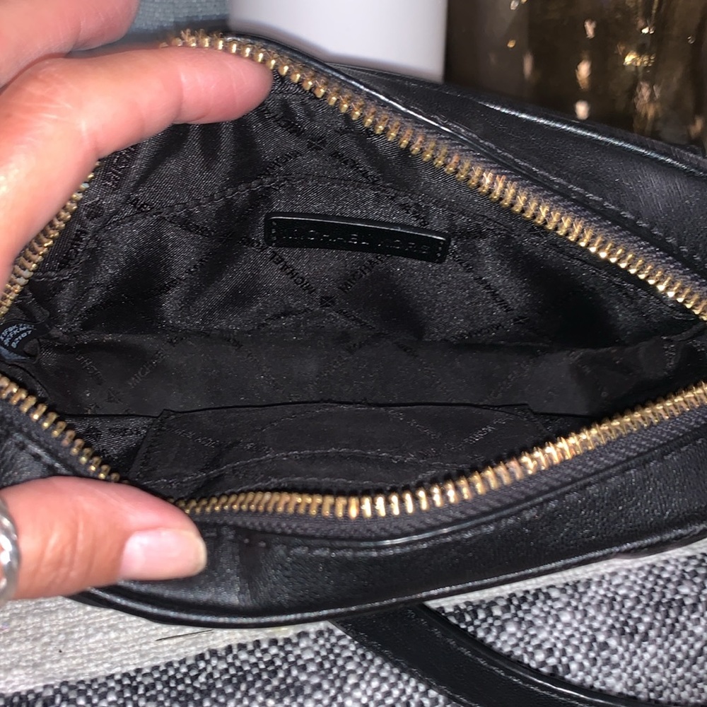 Michael Kors belt bag or sling bag - Picture 3 of 10